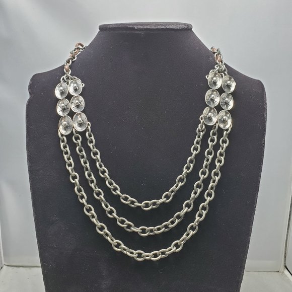 Target necklace with 3 row lily pond accent on sides with 3 chain row on fronts - Picture 1 of 6